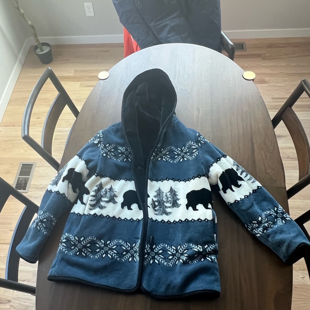 Vintage Cottage Bear Fleece Parka Jacket. Fully reversible with black side.